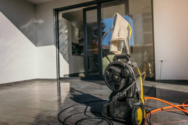 Best Solar Panel Cleaning  in Waunakee, WI