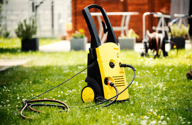 Best Oil Spill Cleanup  in Waunakee, WI